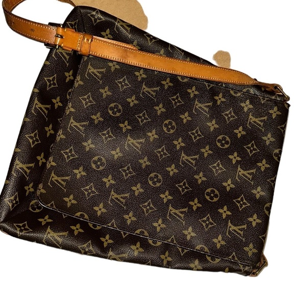 LOUIS VUITTON MUSETTE SHOULDER BAG MONOGRAM - Picture 9 of 10